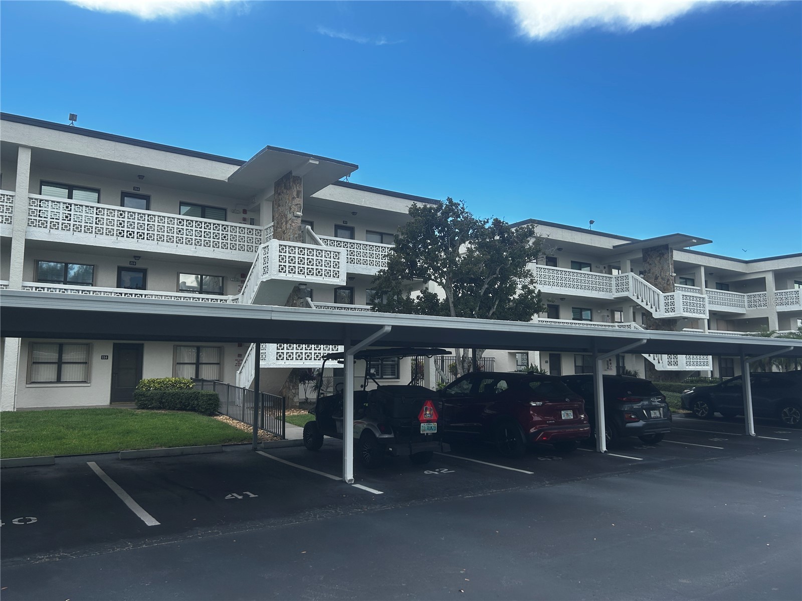 4910 Bay Street NE #210 Saint Petersburg FL 33703 TB8518864 image1