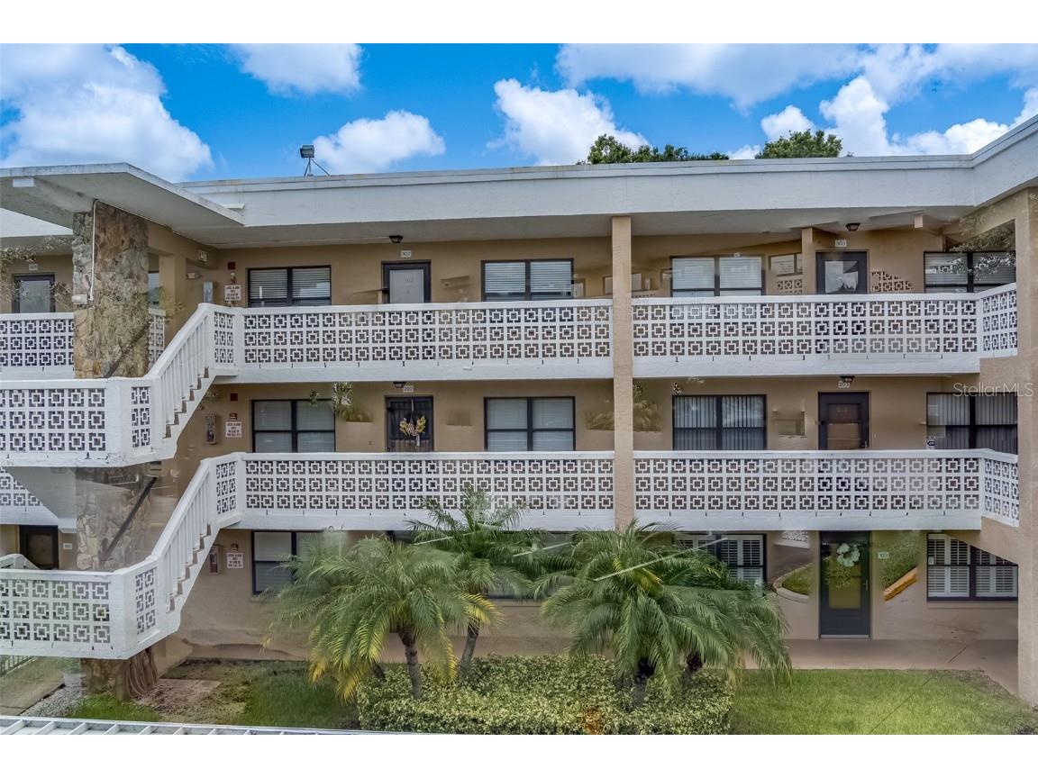 4910 Bay Street NE #302 Saint Petersburg FL 33703 U8207396 image1