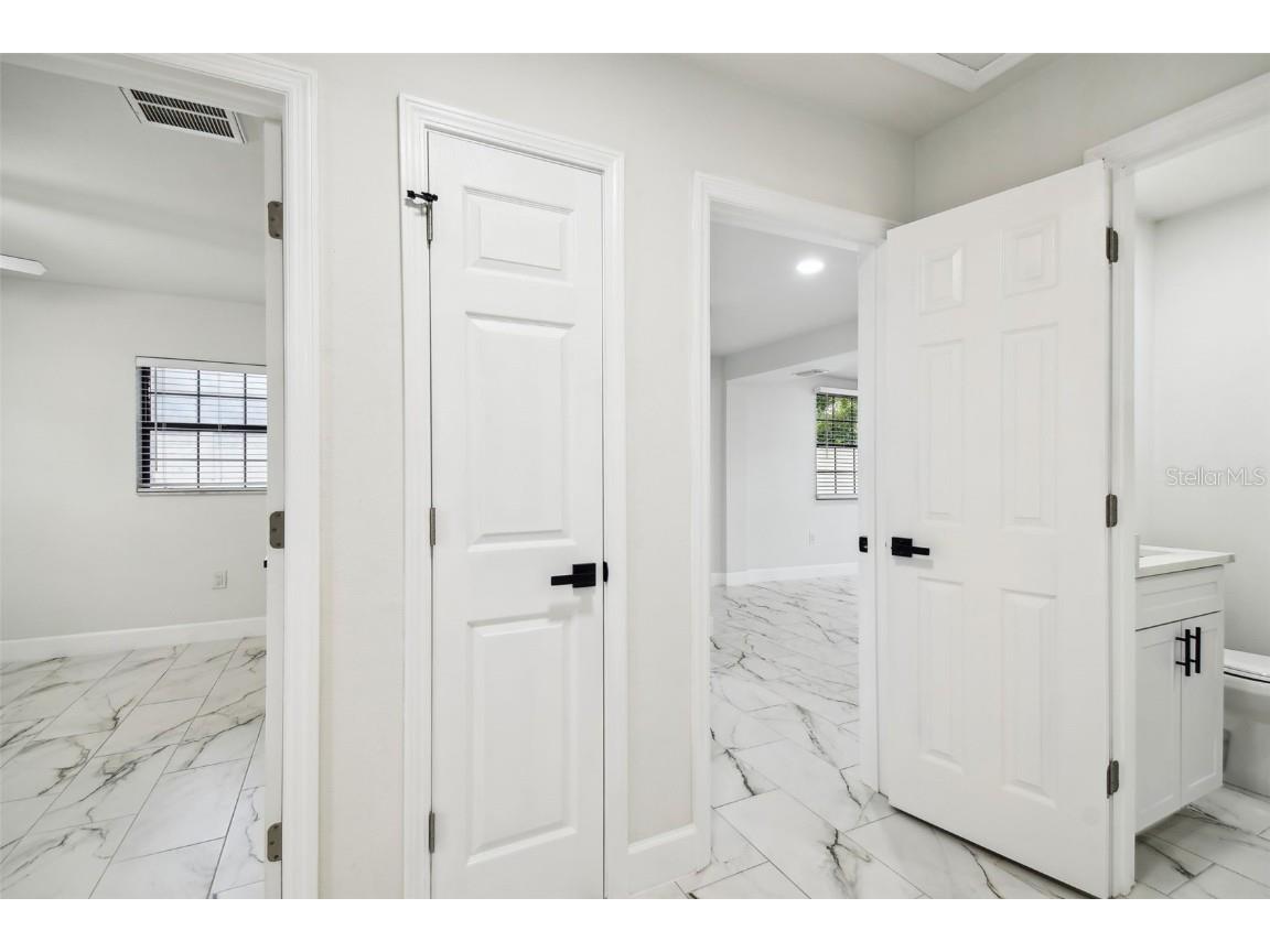 4910 N Darby Avenue Tampa FL 33603 TB8425584 image10