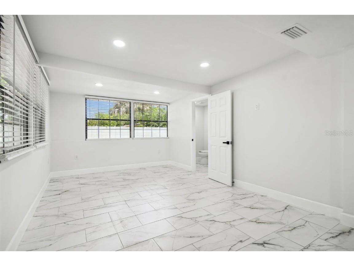 4910 N Darby Avenue Tampa FL 33603 TB8425584 image23