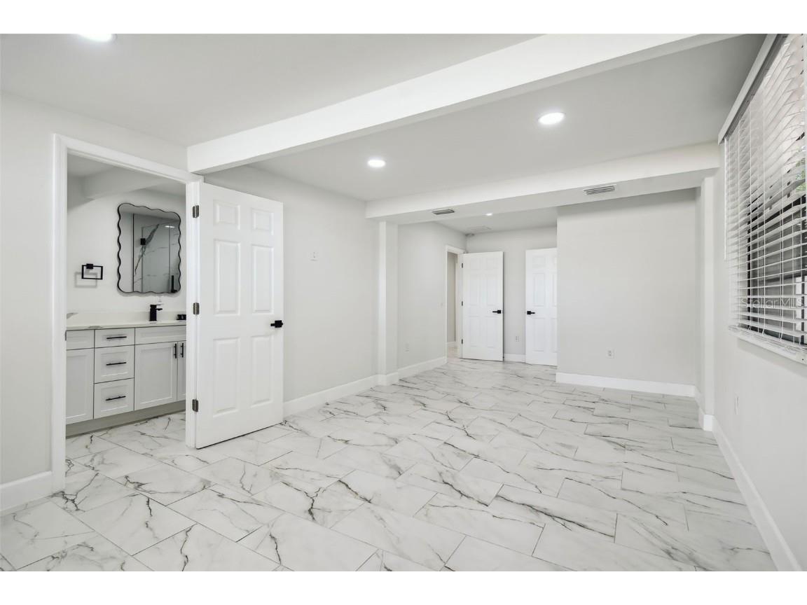 4910 N Darby Avenue Tampa FL 33603 TB8425584 image24