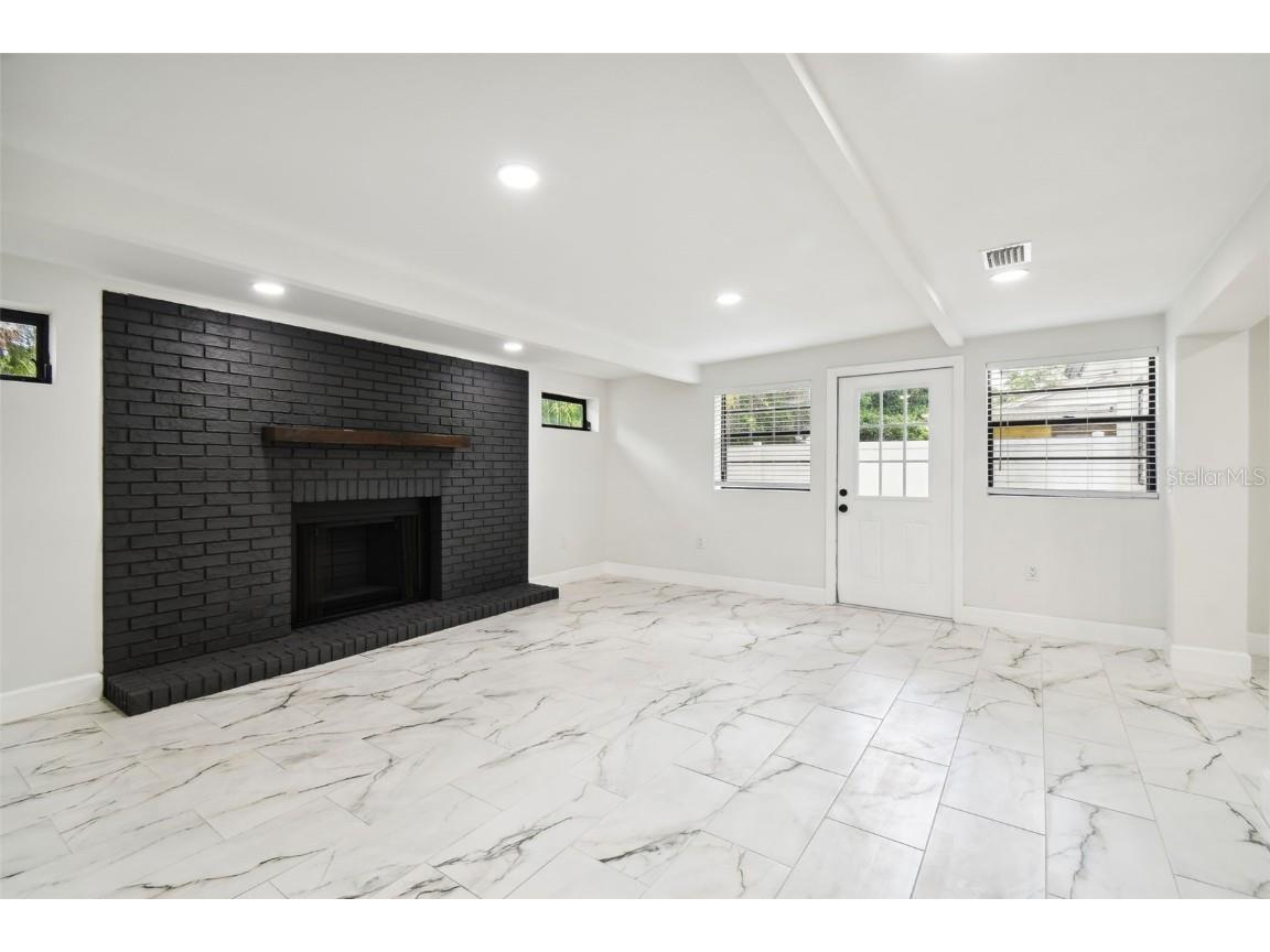 4910 N Darby Avenue Tampa FL 33603 TB8426615 image39