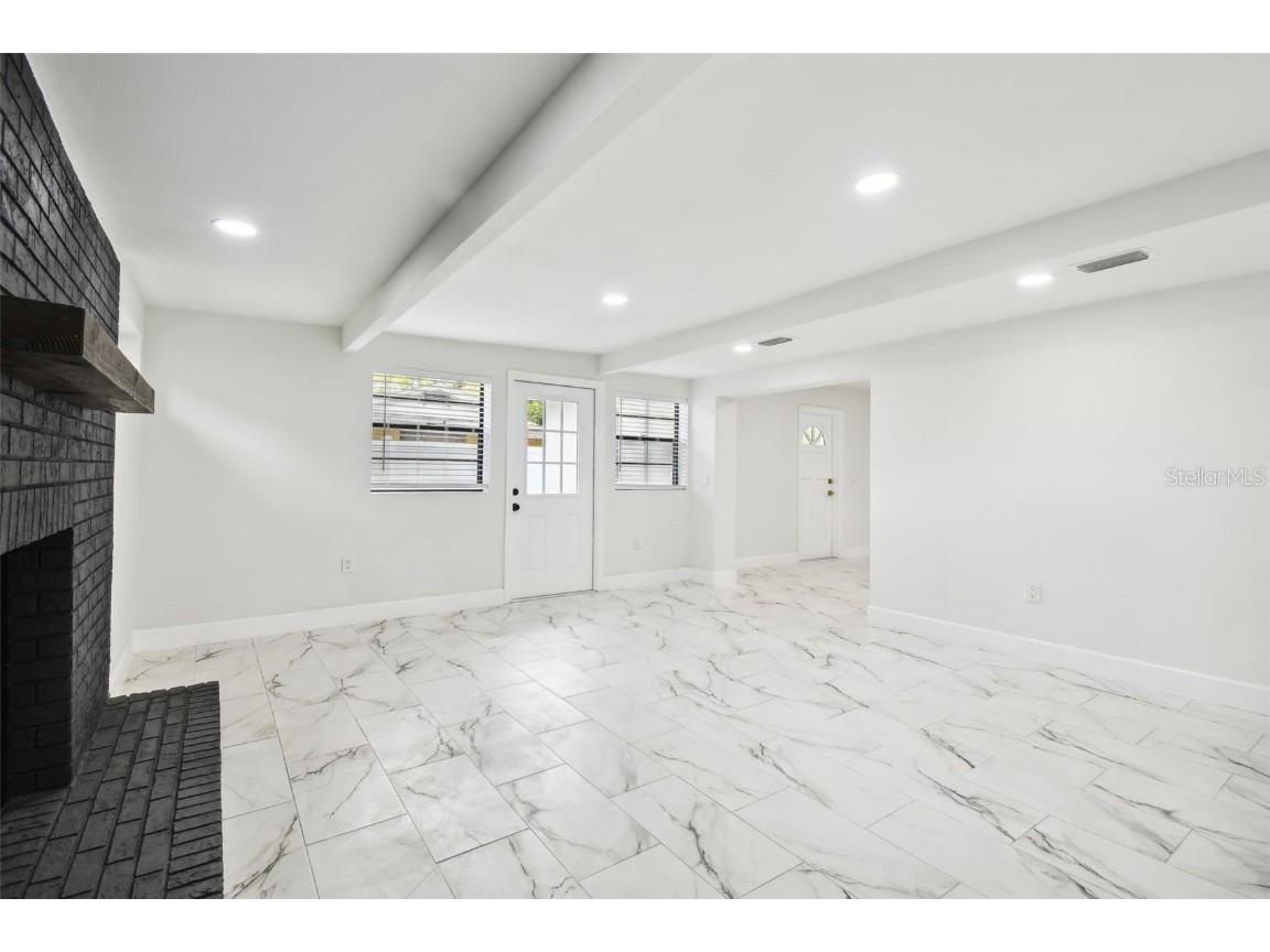 4910 N Darby Avenue Tampa FL 33603 TB8426615 image40