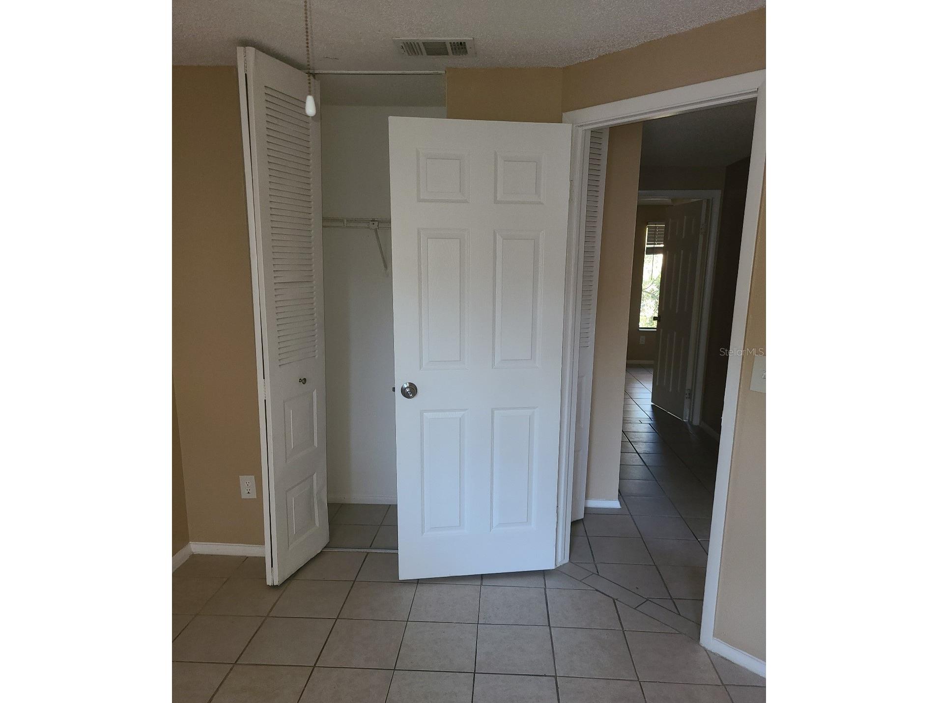 4910 Silver Oaks Village #B Orlando FL 32808 O6392655 image17