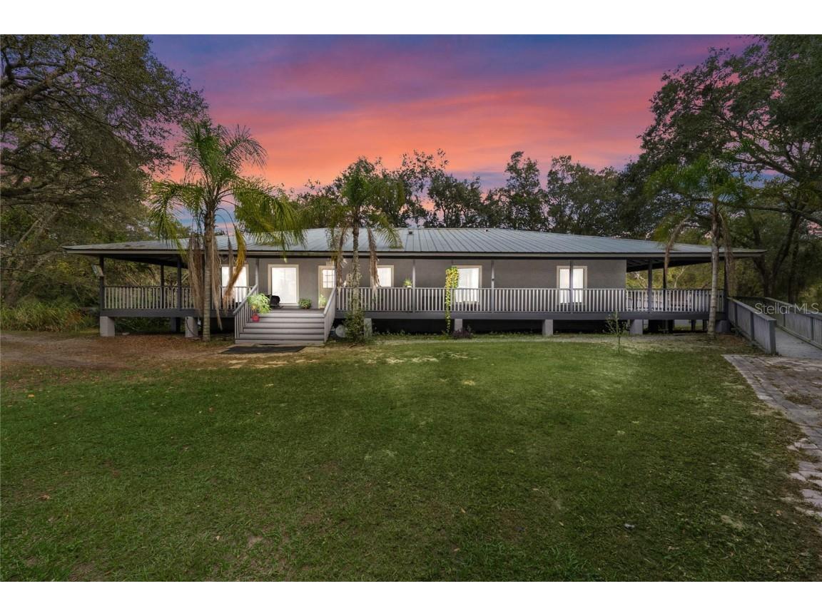 4910 Valley Oak Street Weirsdale FL 32195 O6155450 image1