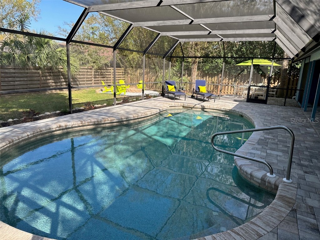 4911 80th Ave Cir E Sarasota FL 34243 A4580106 image1