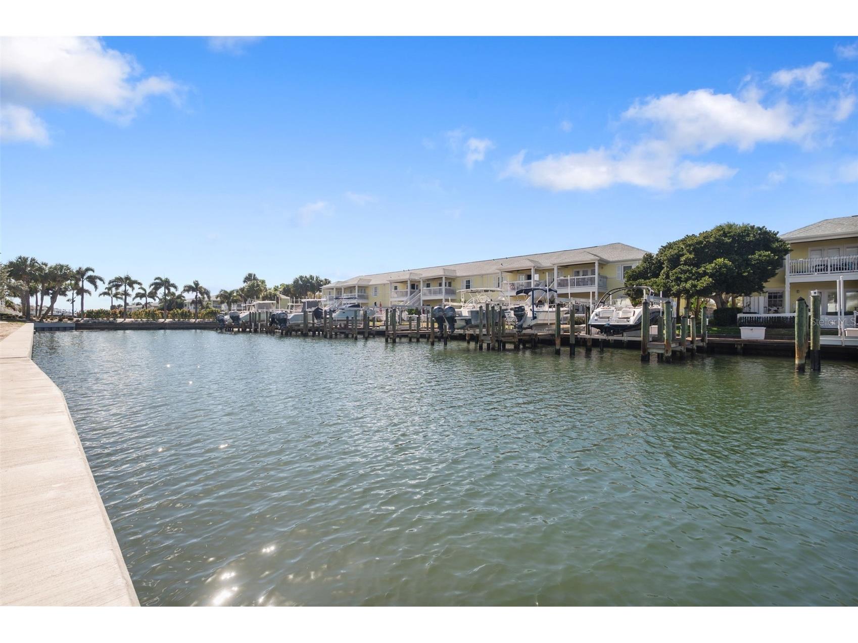 4911 Coquina Key Drive SE #C Saint Petersburg FL 33705 TB8483439 image37