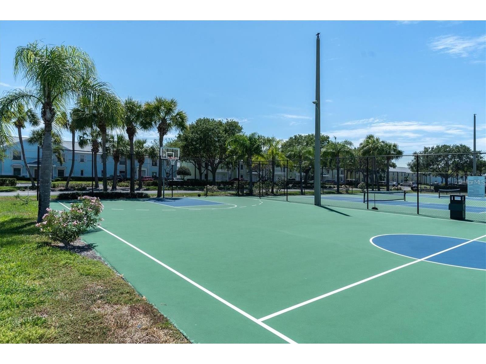 4911 Coquina Key Drive SE #C Saint Petersburg FL 33705 TB8483439 image63