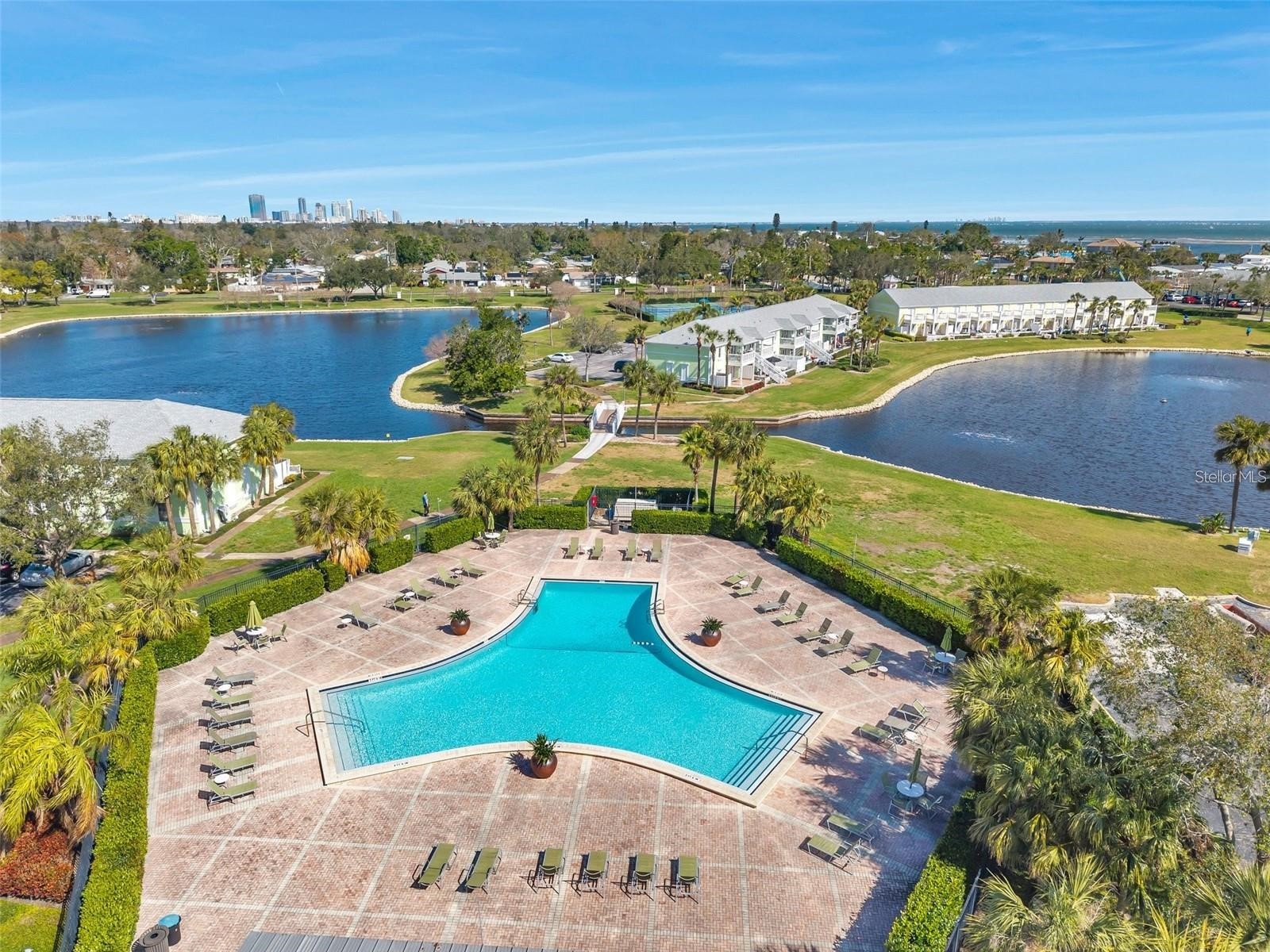 4911 Coquina Key Drive SE #C Saint Petersburg FL 33705 TB8483439 image65