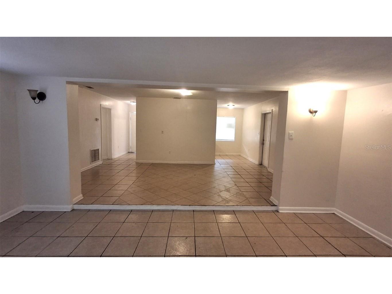 4911 Danny Boy Circle Orlando FL 32808 O6365984 image5