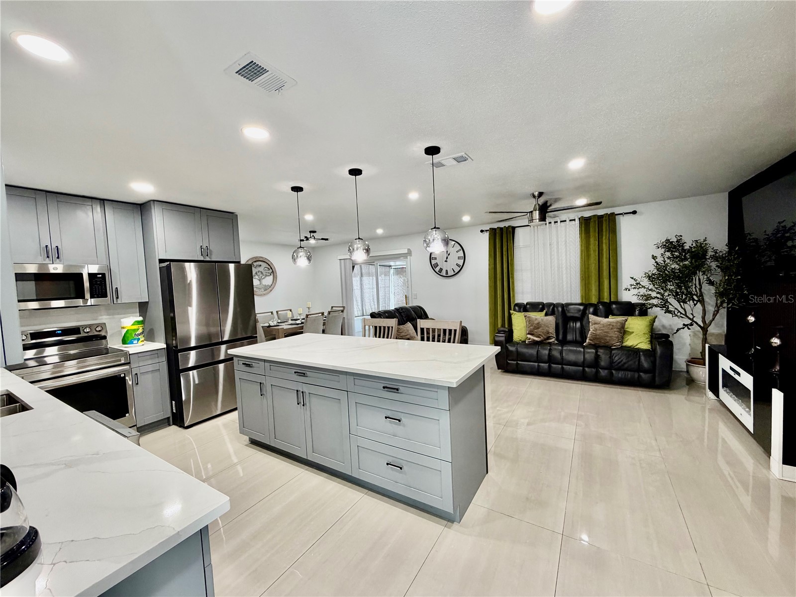 4911 Shetland Avenue Tampa FL 33615 TB8516467 image7