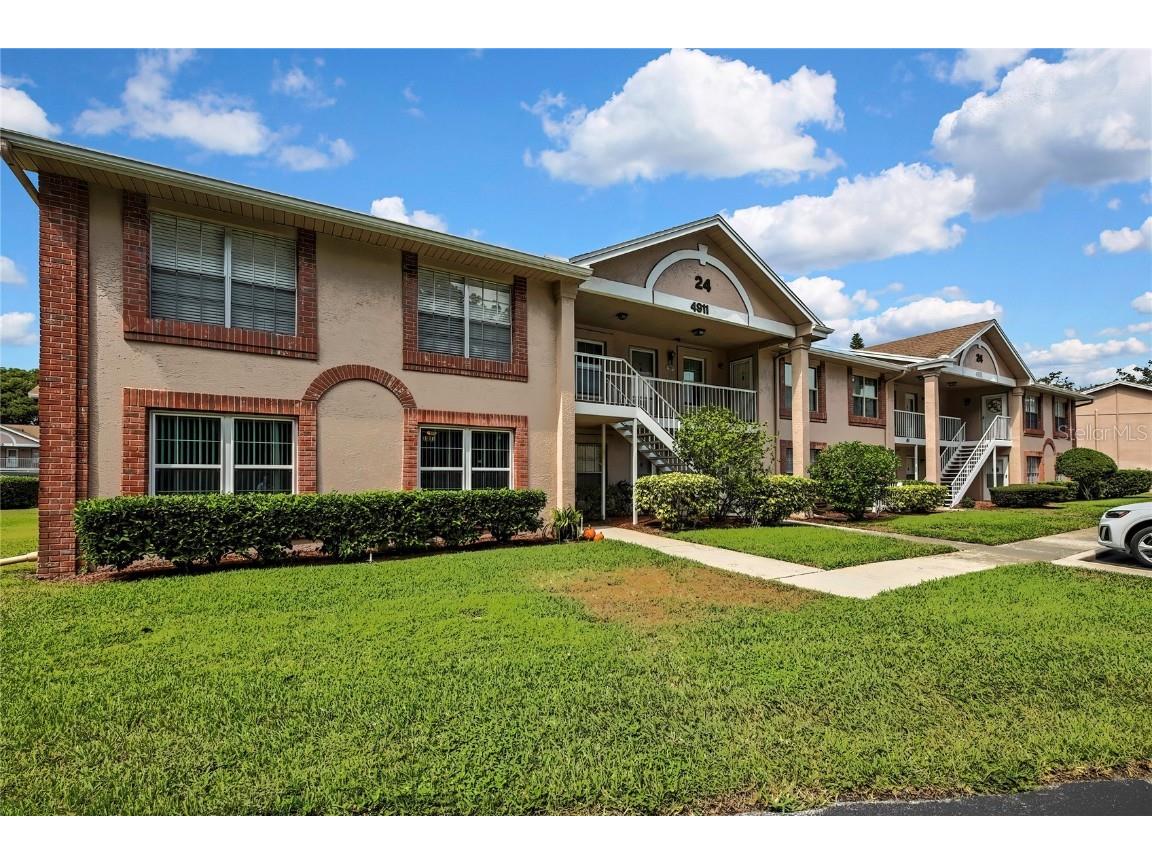 4911 Sunnybrook Drive #11 New Port Richey FL 34653 W7879550 image1