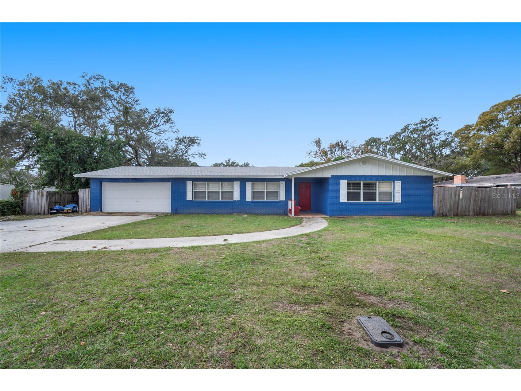 4911 Whiteoak Drive E Lakeland FL 33813 L4958516 image1