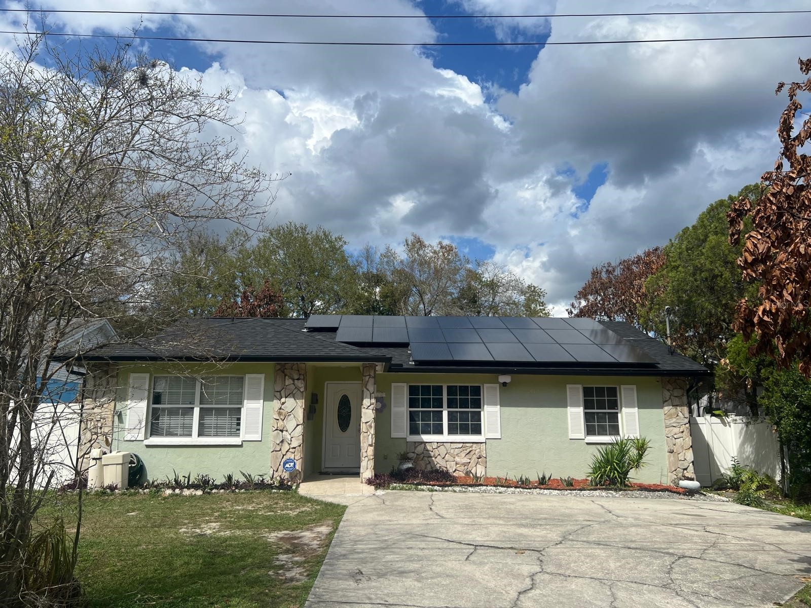 4912 E Serena Drive Tampa FL 33617 TB8483582 image1