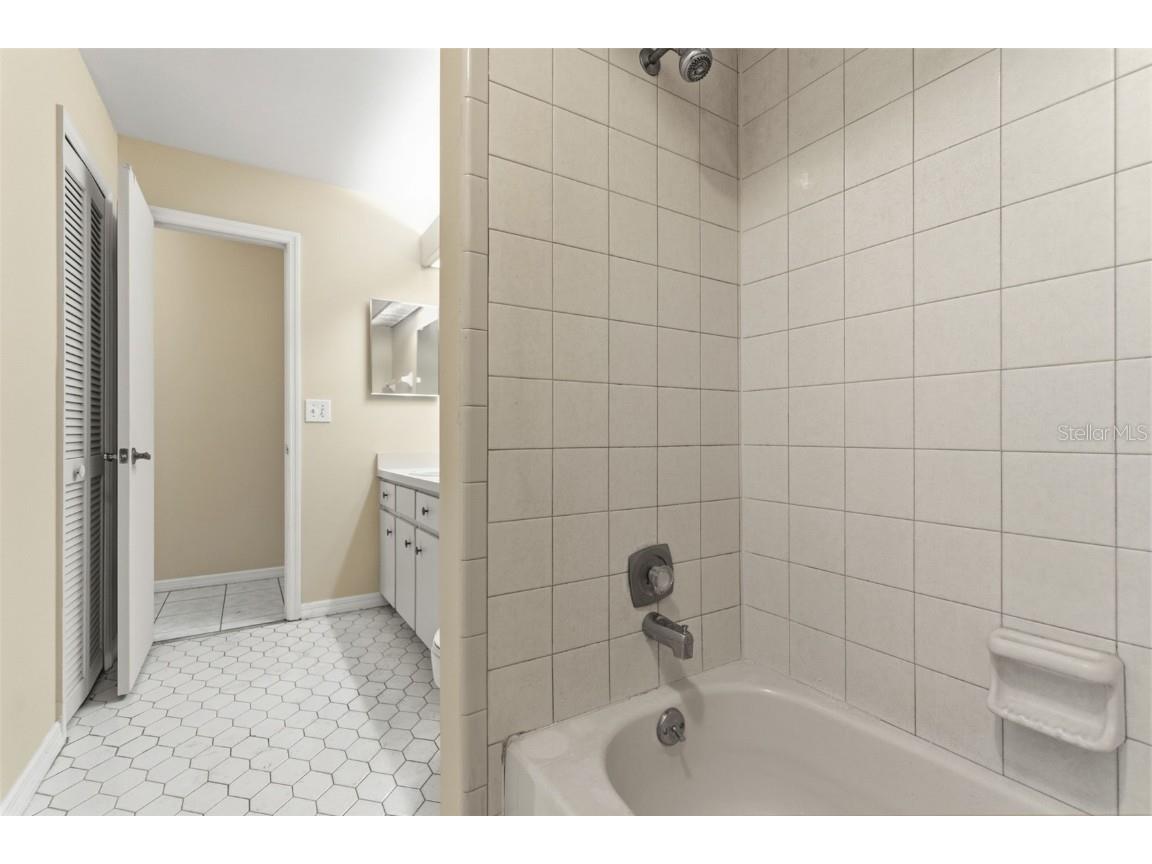 4912 Easter Circle #12 Orlando FL 32808 O6357670 image21