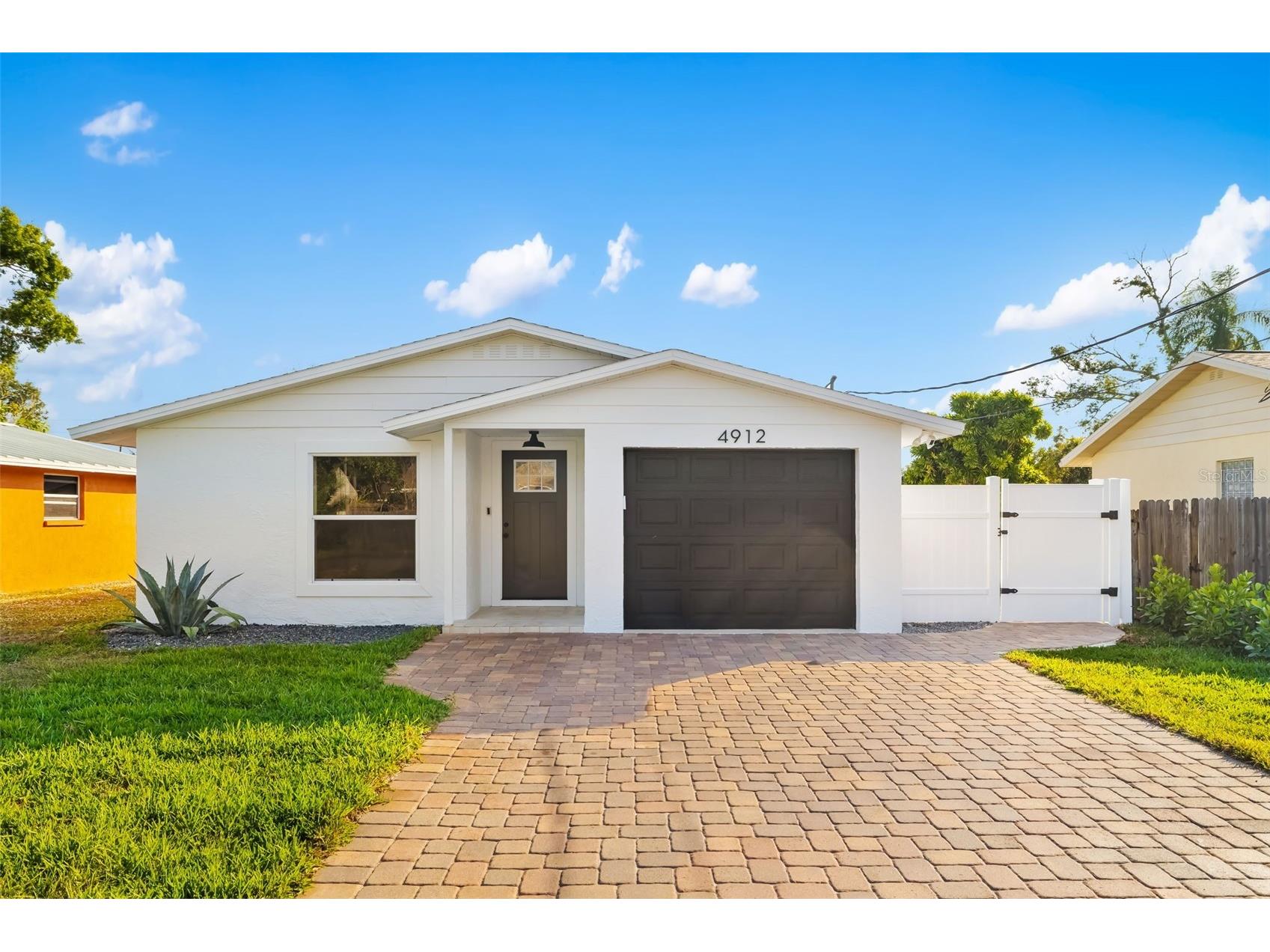 4912 George Avenue Sarasota FL 34233 A4674584 image1