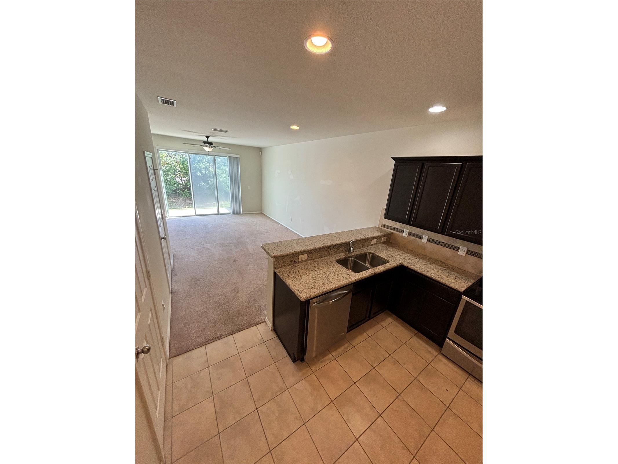 4912 White Sanderling Court Tampa FL 33619 TB8492175 image10