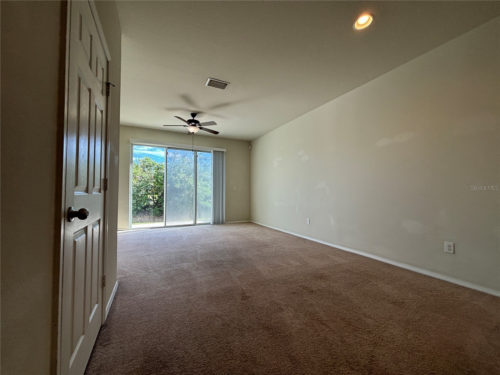 4912 White Sanderling Court Tampa FL 33619 TB8492175 image12