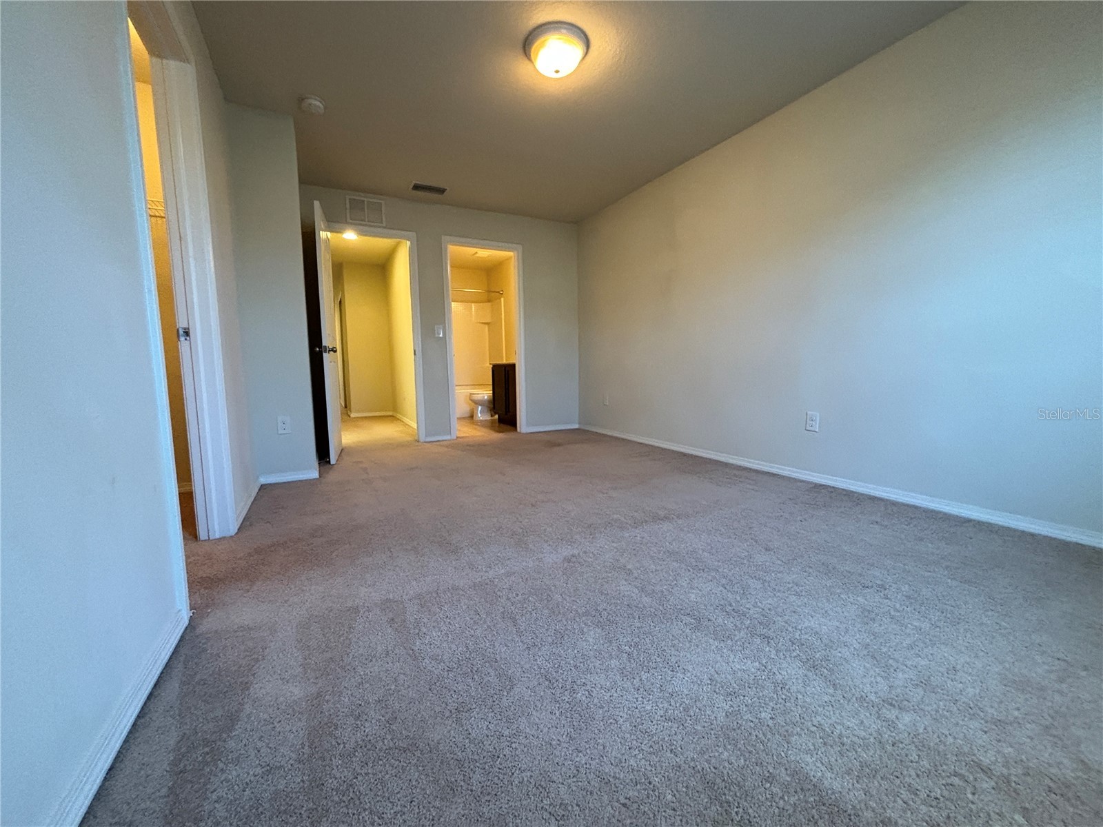 4912 White Sanderling Court Tampa FL 33619 TB8492175 image30