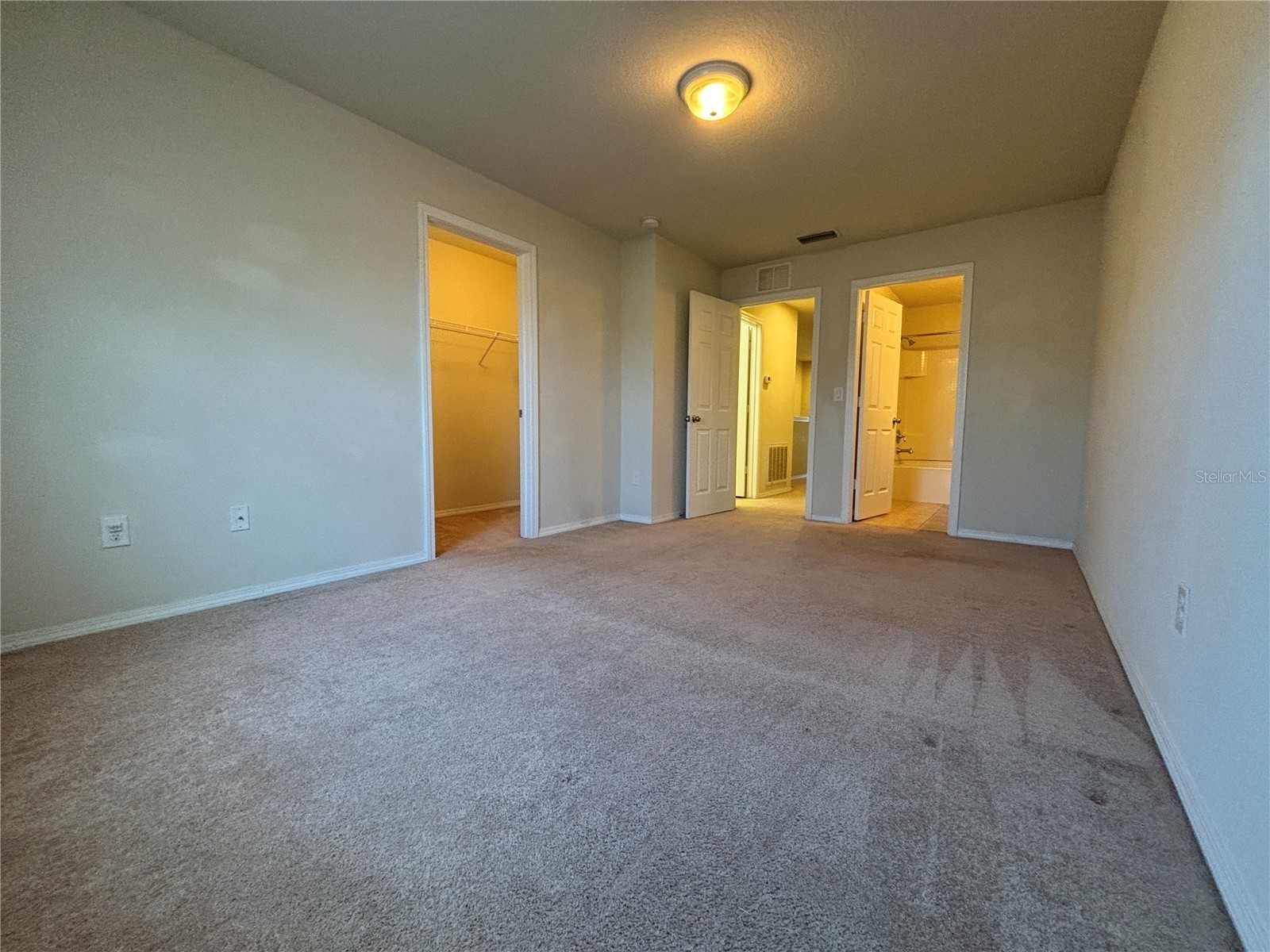 4912 White Sanderling Court Tampa FL 33619 TB8492175 image31