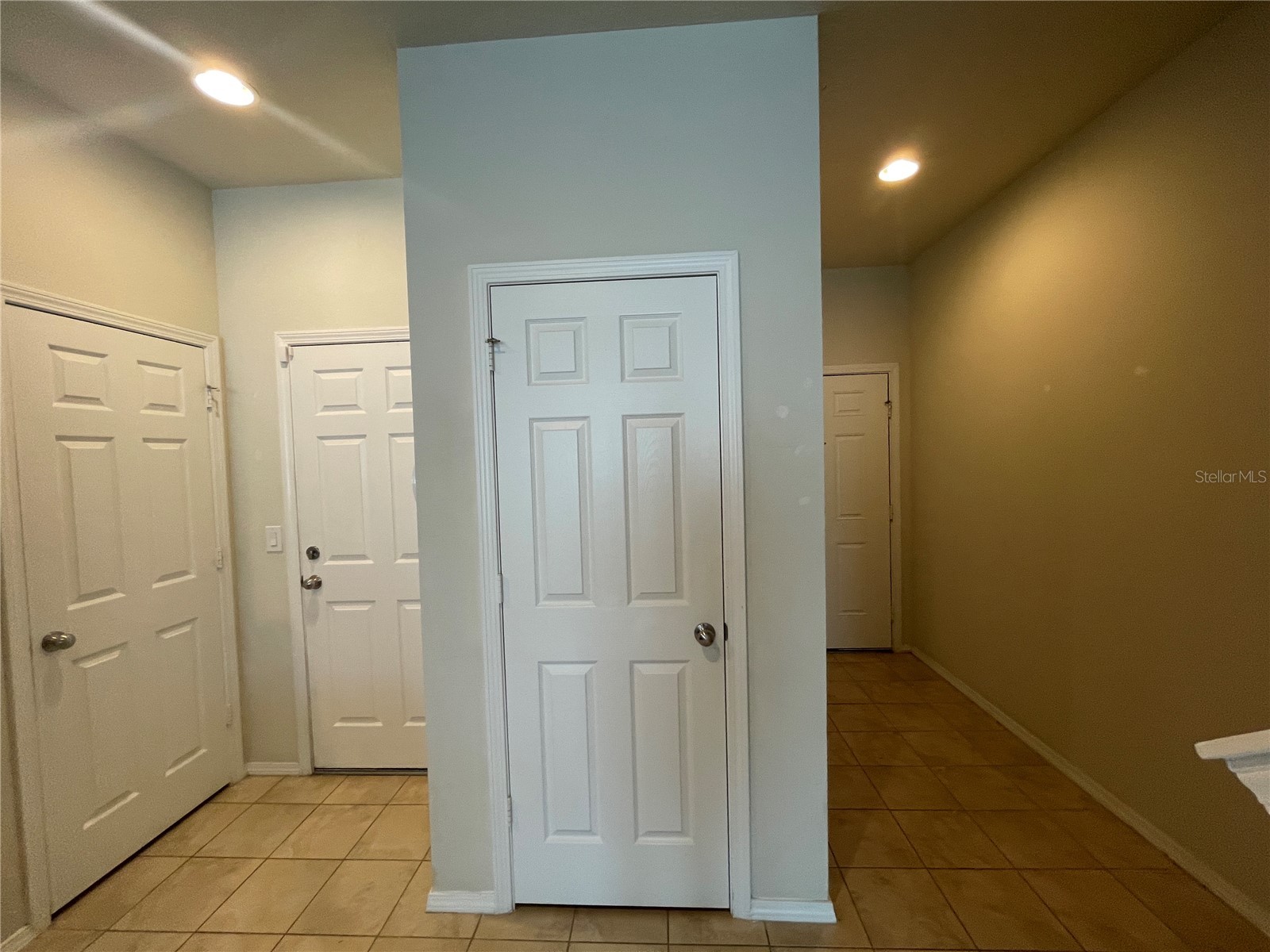 4912 White Sanderling Court Tampa FL 33619 TB8492175 image5