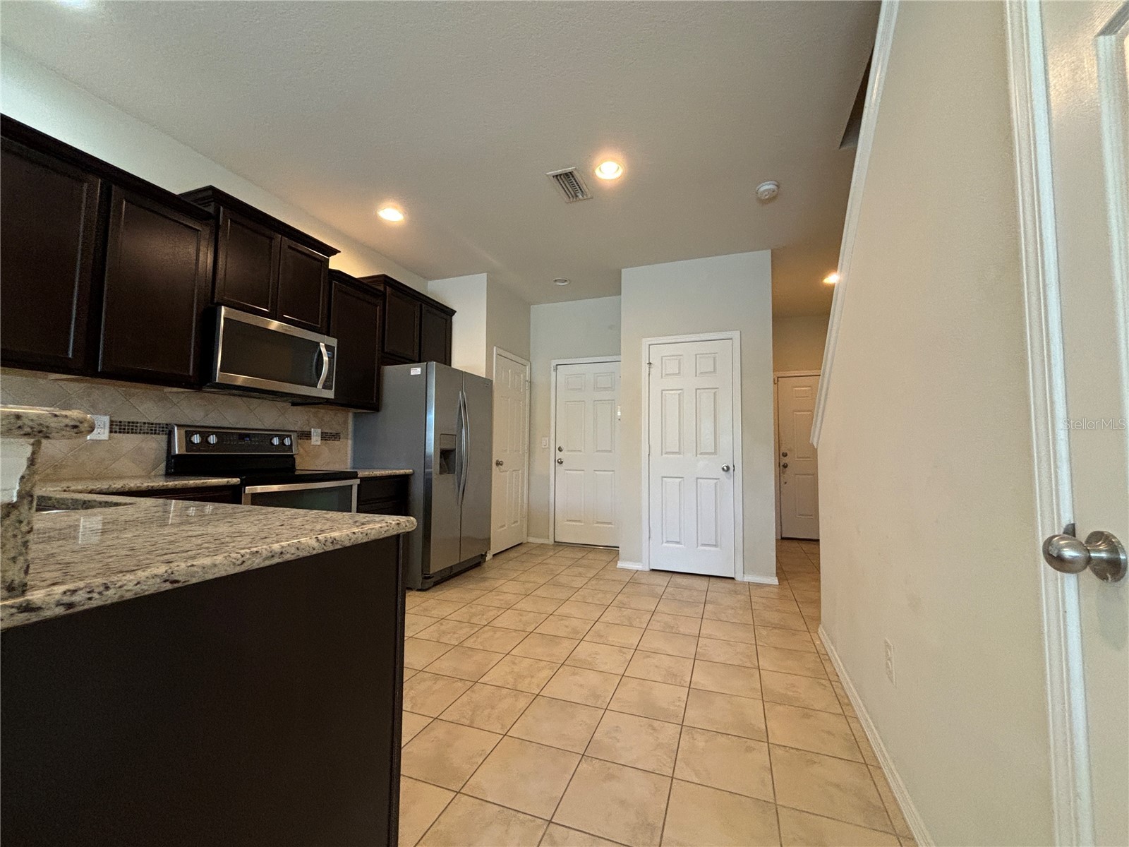 4912 White Sanderling Court Tampa FL 33619 TB8492175 image8