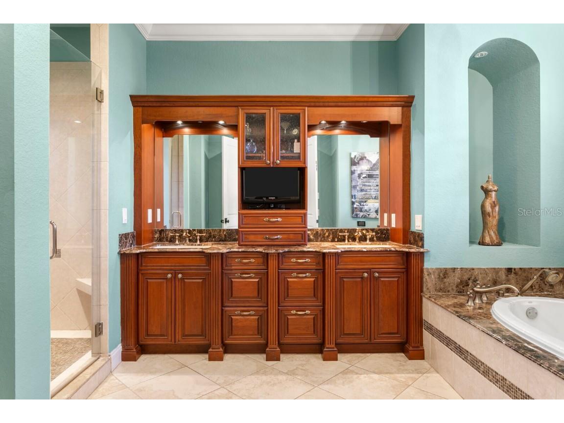 4912 Yacht Club Drive Tampa FL 33616 TB8446295 image24