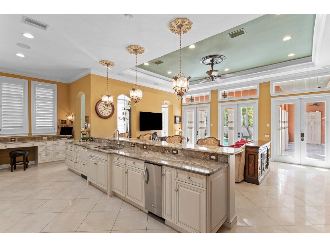 4912 Yacht Club Drive Tampa FL 33616 TB8446295 image9