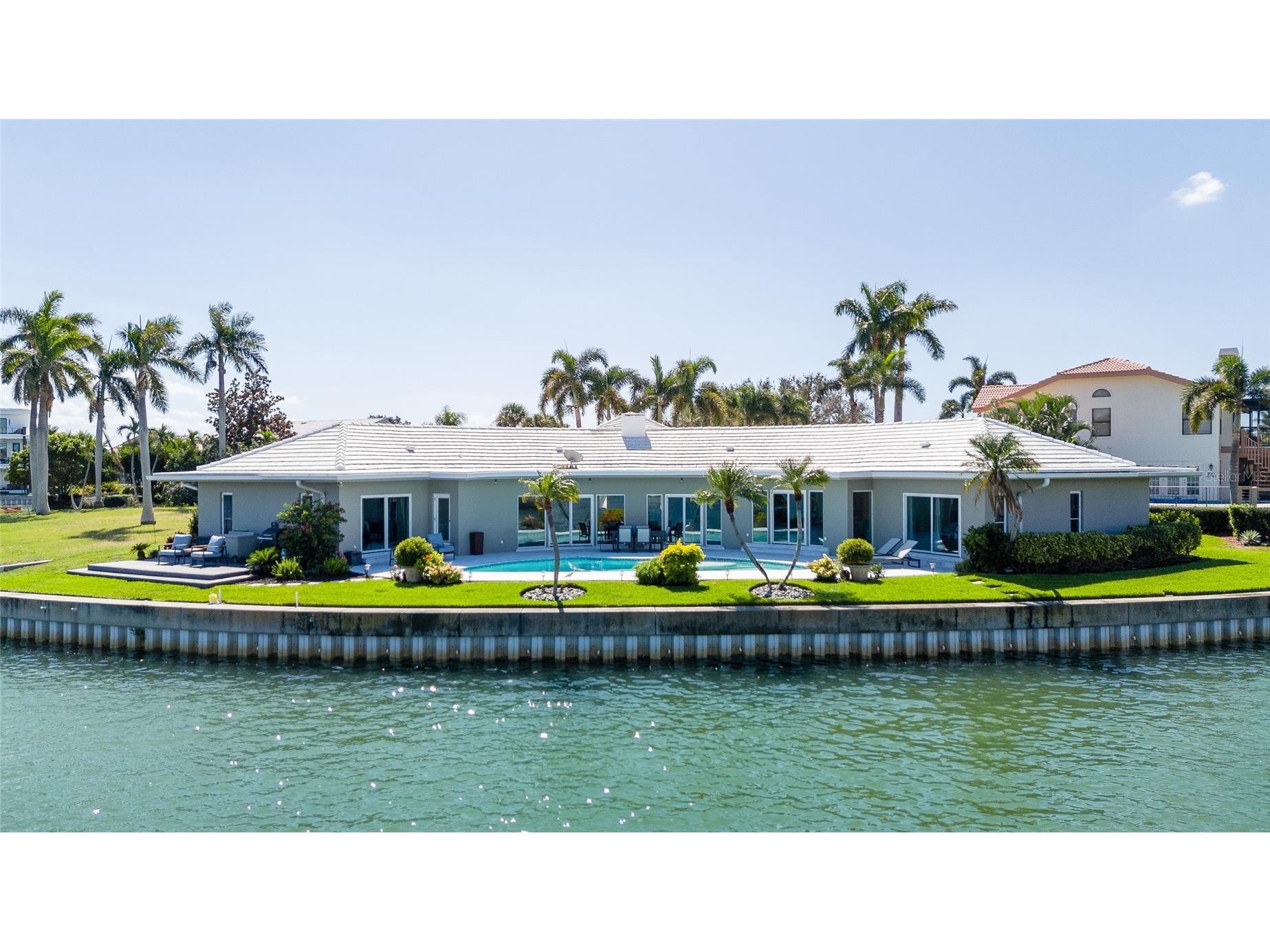 4913 58th Avenue S Saint Petersburg FL 33715 - BOCA CIEGA BAY TB8439549 image1