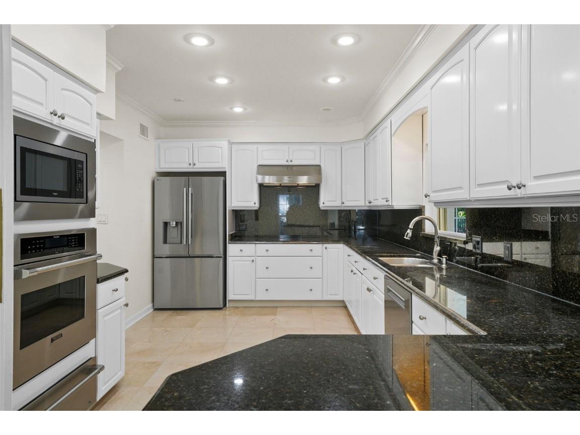 4913 Andros Drive Tampa FL 33629 TB8446997 image14