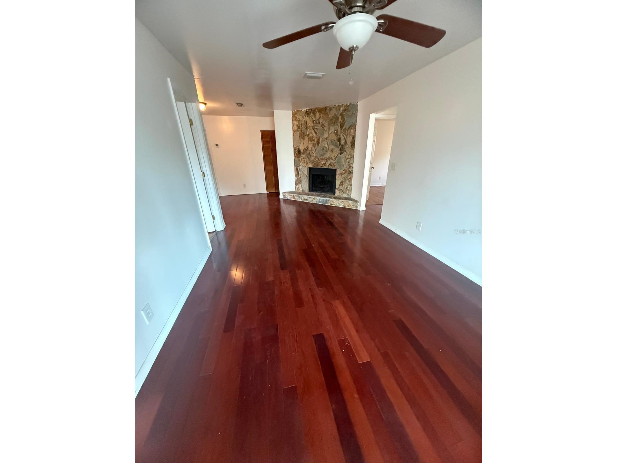 4913 E Liberty Street Tampa FL 33617 TB8480195 image11