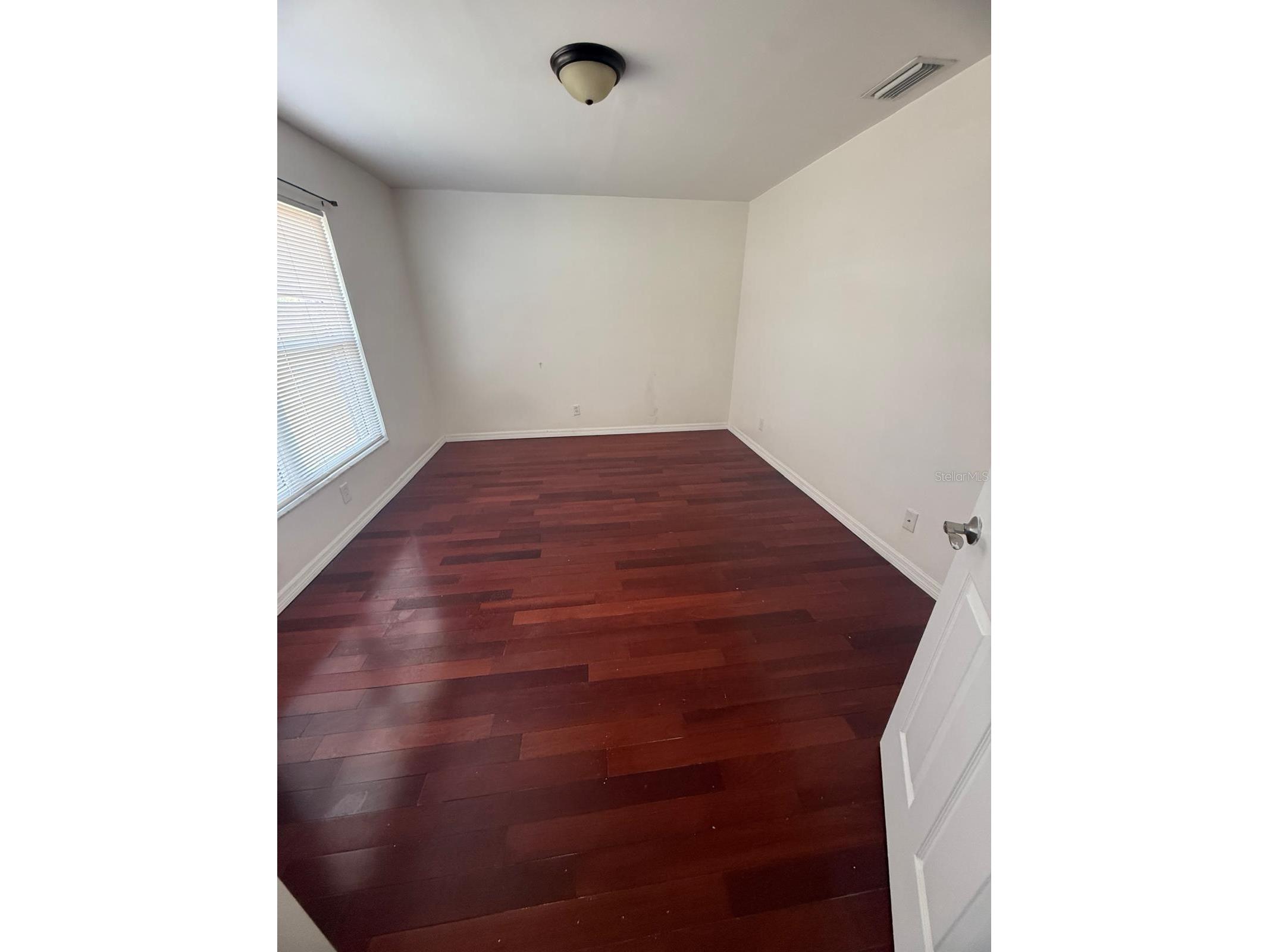 4913 E Liberty Street Tampa FL 33617 TB8480195 image3