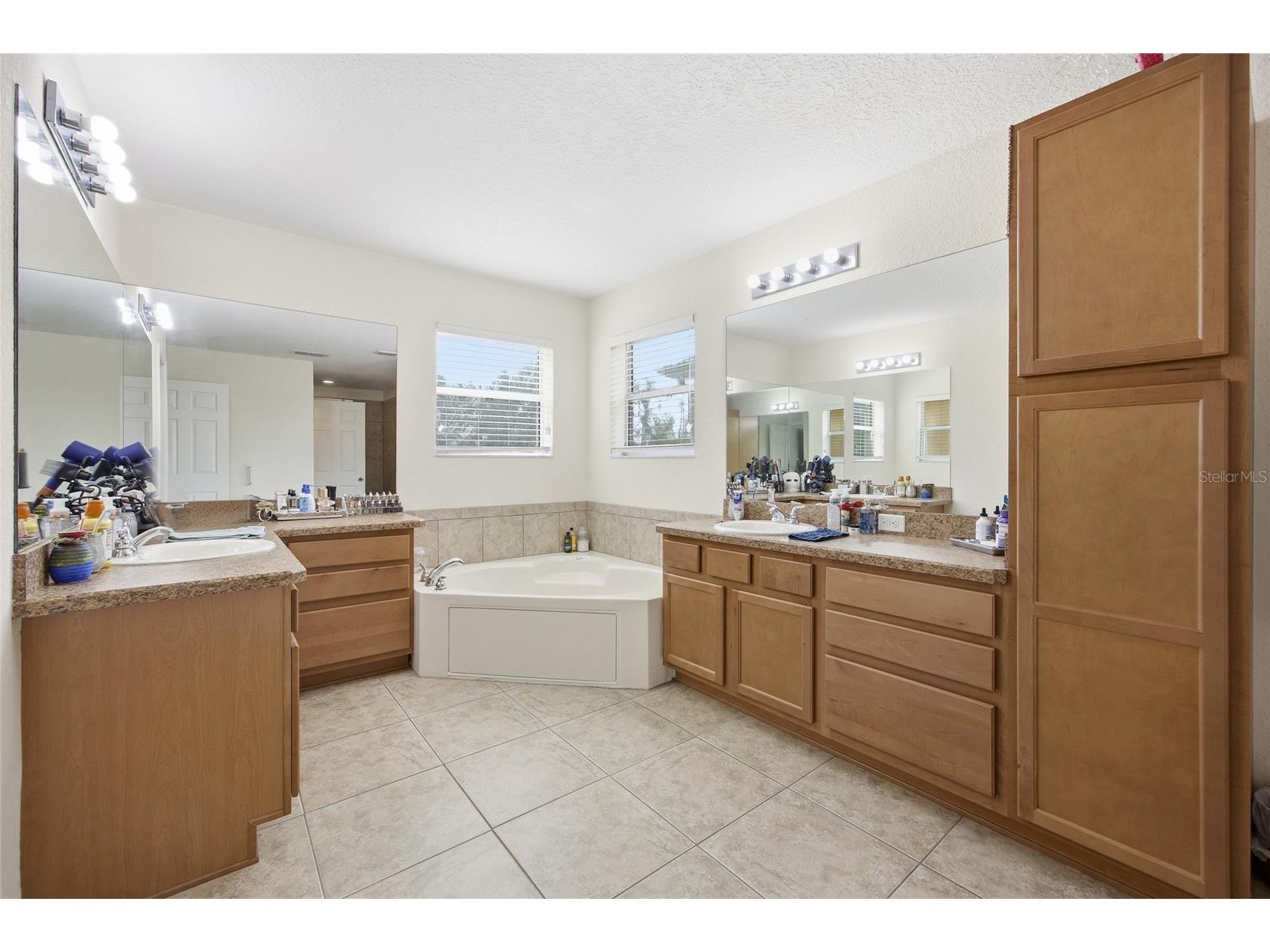 4913 NE 122nd Avenue Oxford FL 34484 OM717368 image21