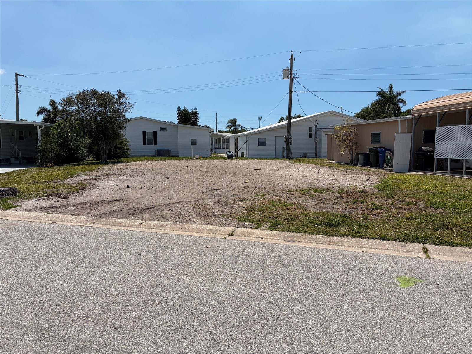 4913 Oakland Hills Avenue Sarasota FL 34234 A4689699 image3