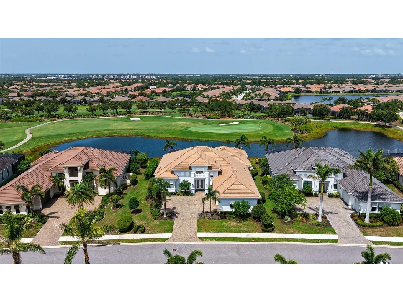 4914 Benito Court Bradenton FL 34211 A4654754 image2