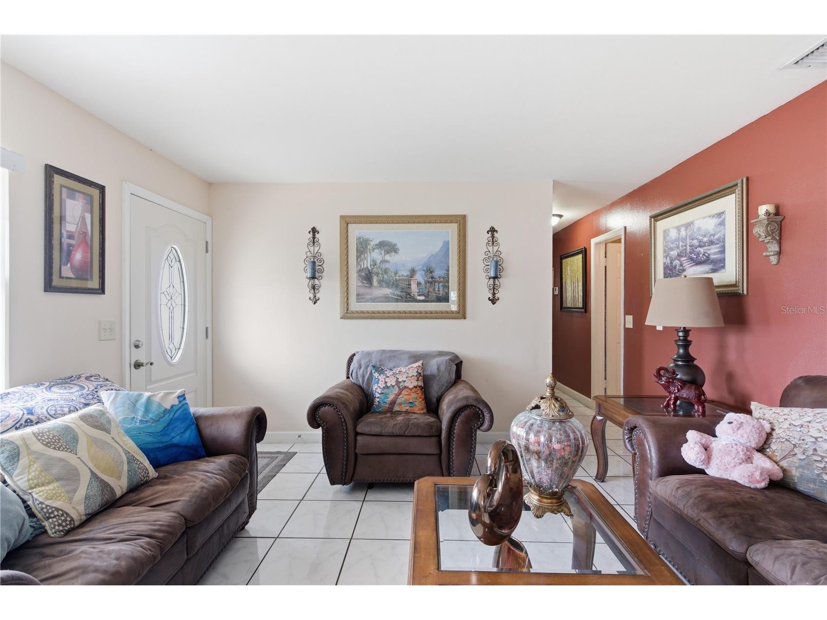 4914 Holiday Drive Tampa FL 33615 TB8513287 image11