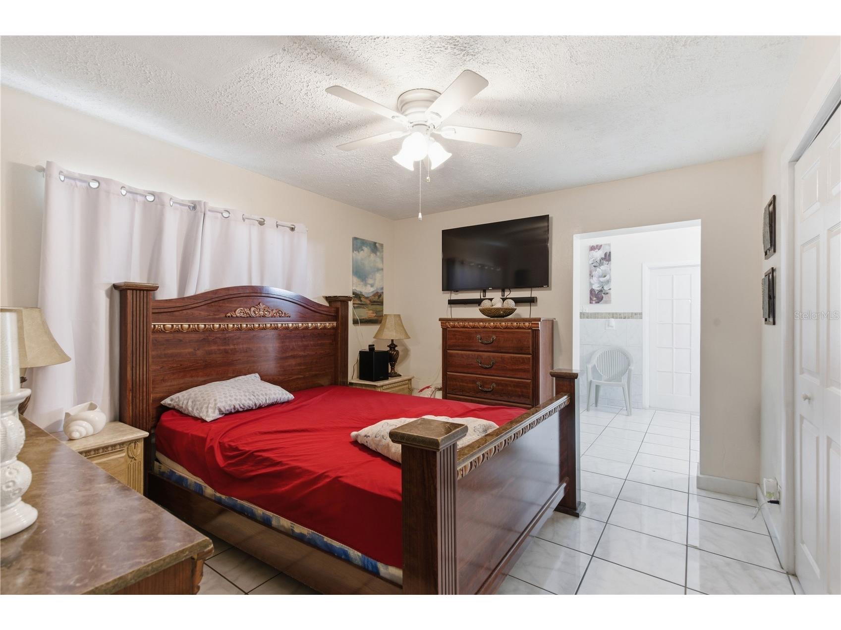 4914 Holiday Drive Tampa FL 33615 TB8513287 image19