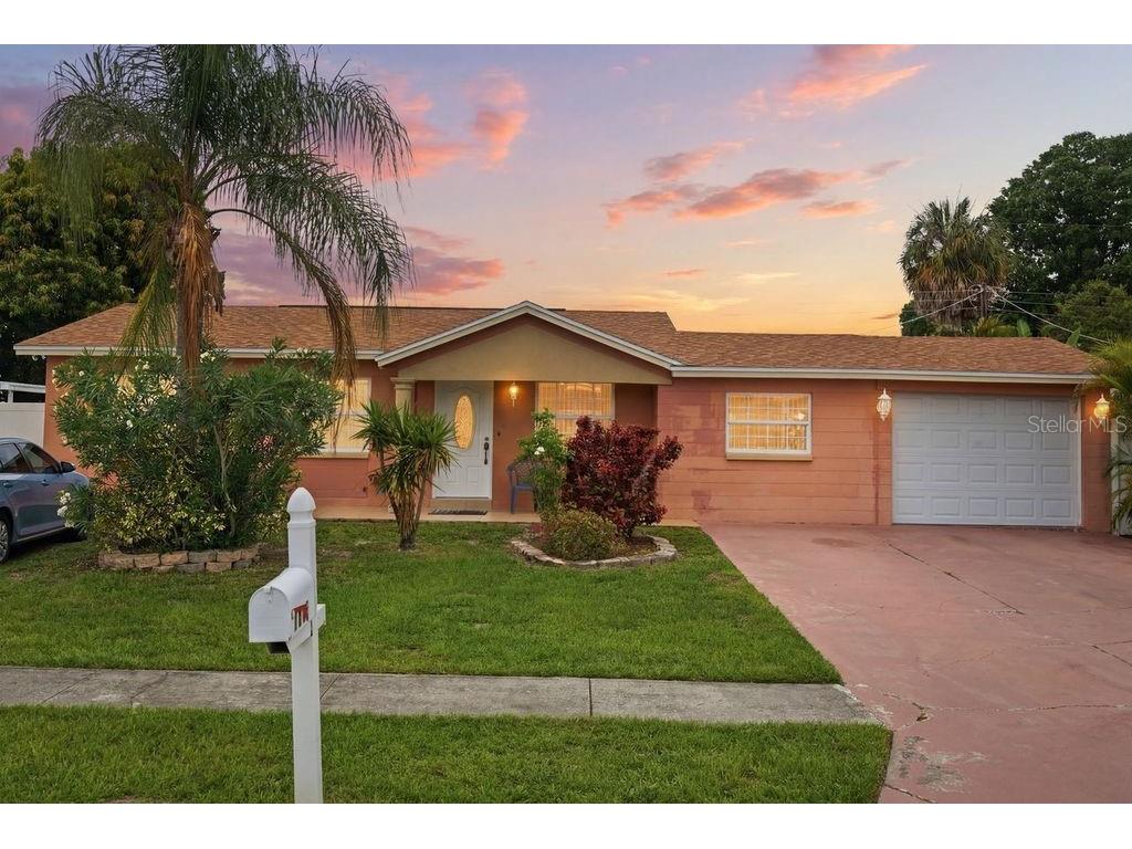 4914 Holiday Drive Tampa FL 33615 TB8513287 image2