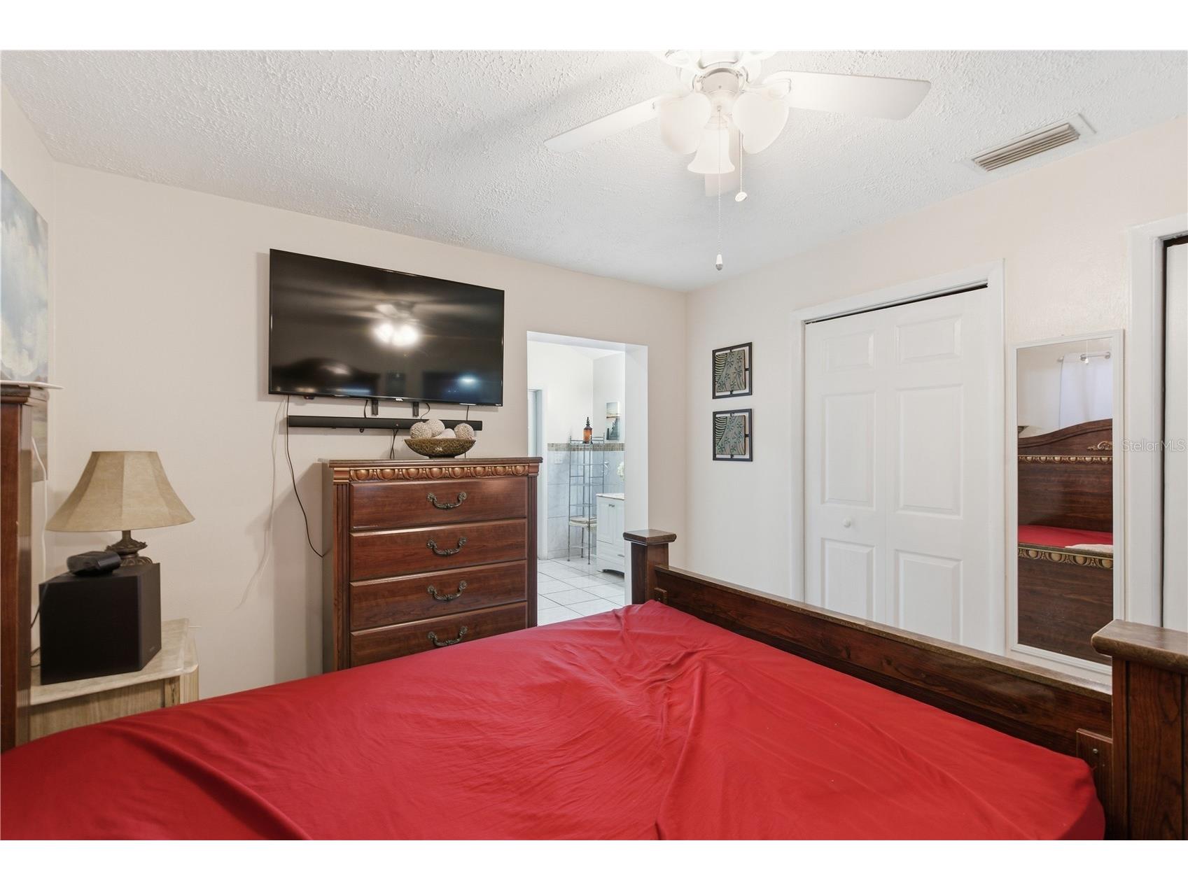 4914 Holiday Drive Tampa FL 33615 TB8513287 image20