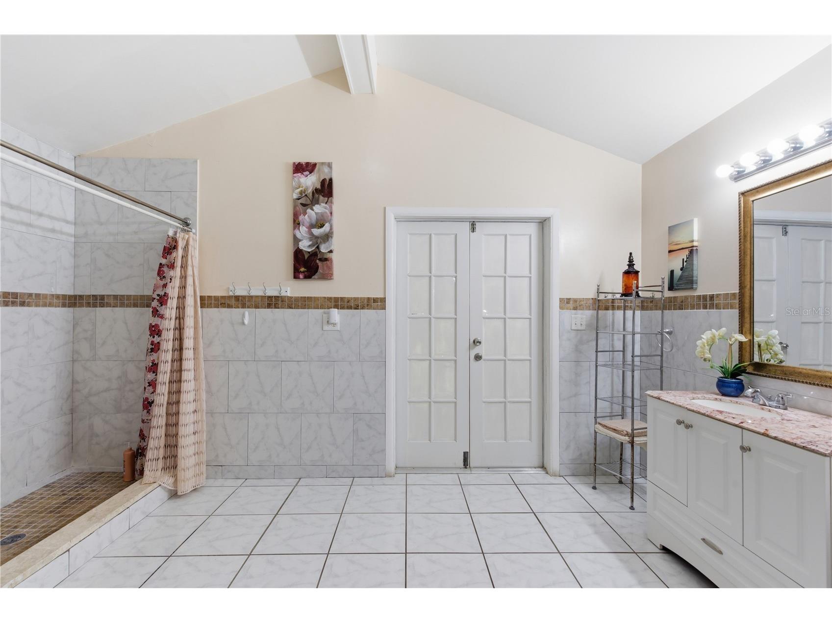 4914 Holiday Drive Tampa FL 33615 TB8513287 image22