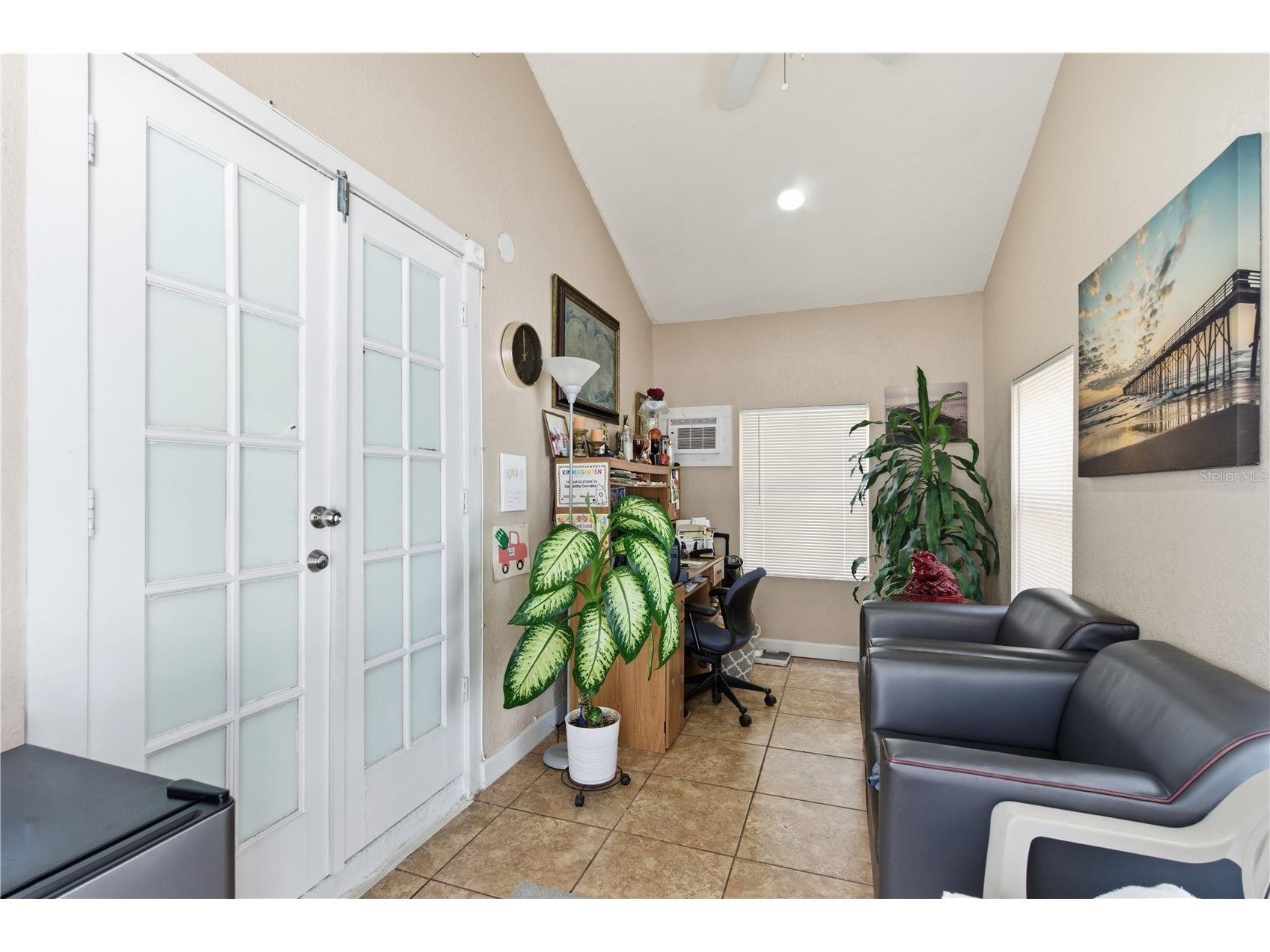 4914 Holiday Drive Tampa FL 33615 TB8513287 image28