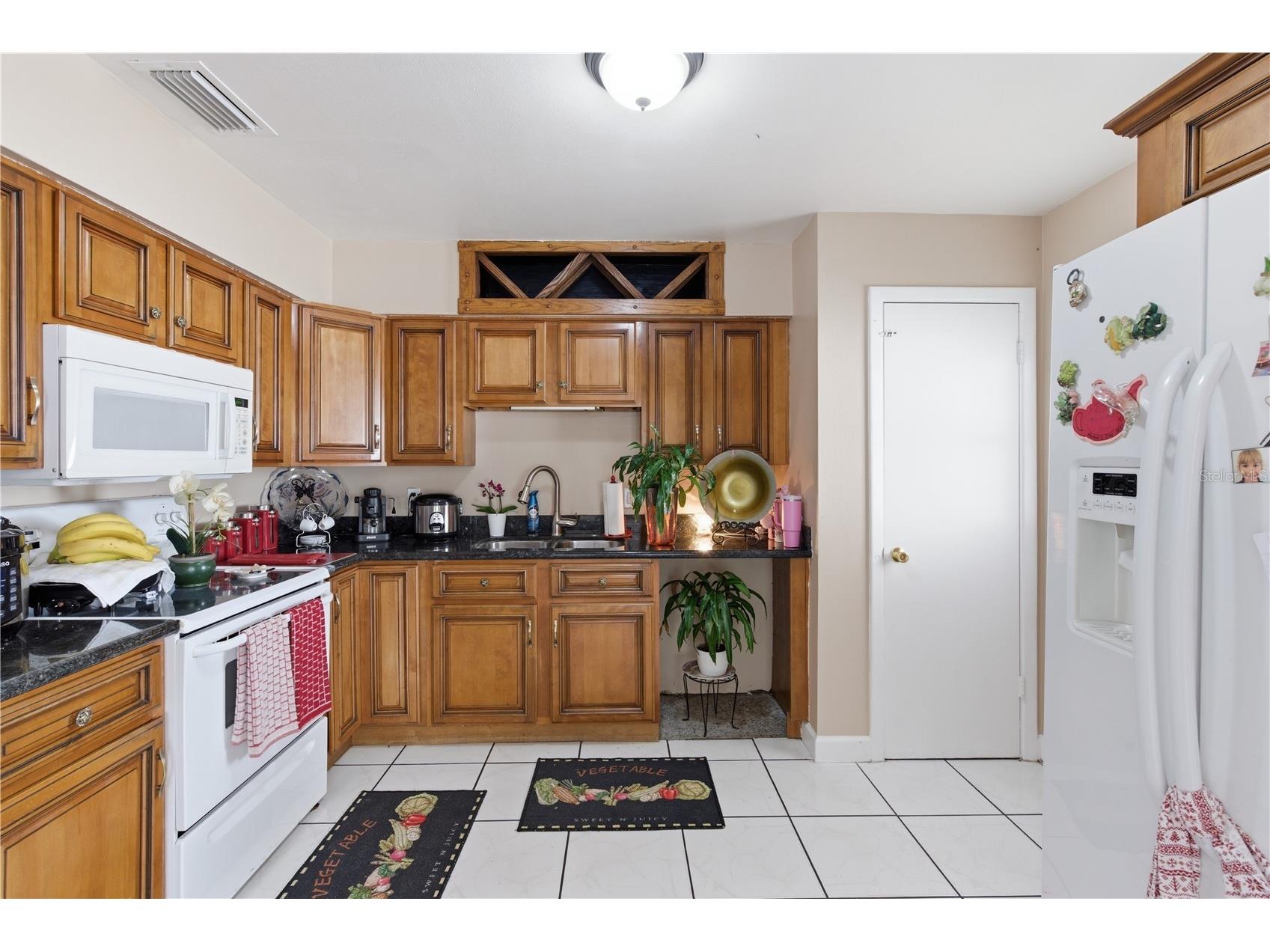 4914 Holiday Drive Tampa FL 33615 TB8513287 image35