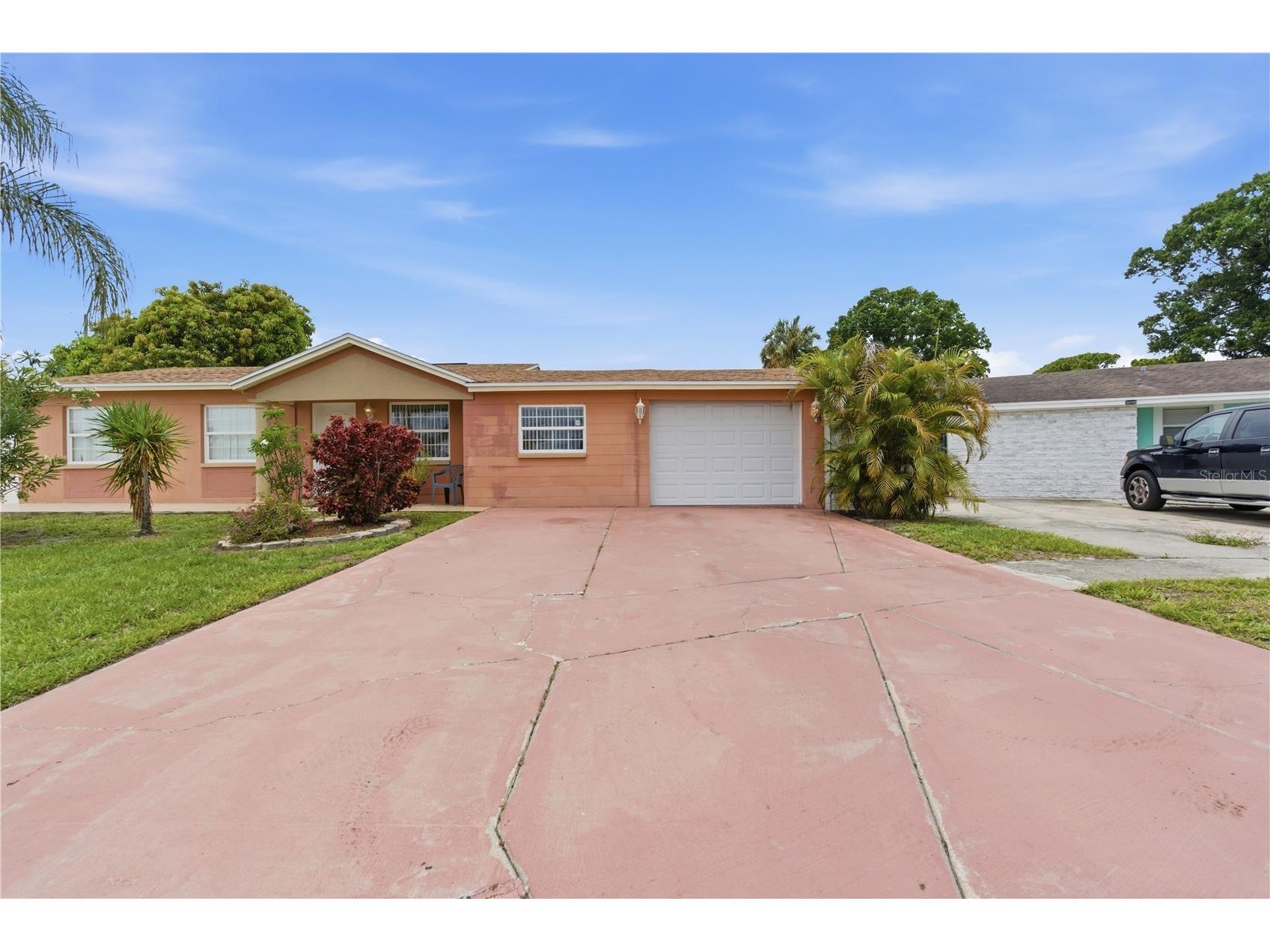 4914 Holiday Drive Tampa FL 33615 TB8513287 image6