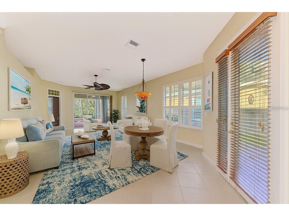 4914 Lakescene Place Sarasota FL 34243 A4636922 image12