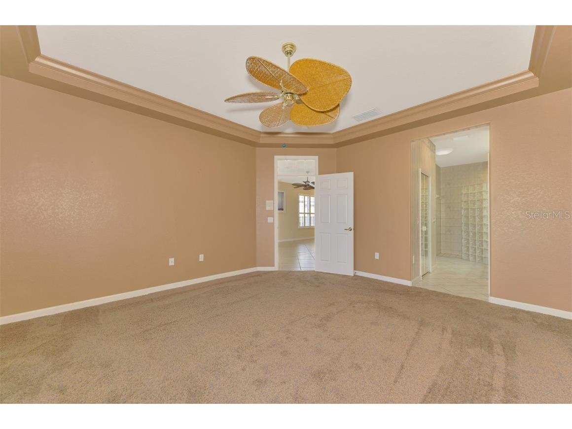 4914 Lakescene Place Sarasota FL 34243 A4636922 image27