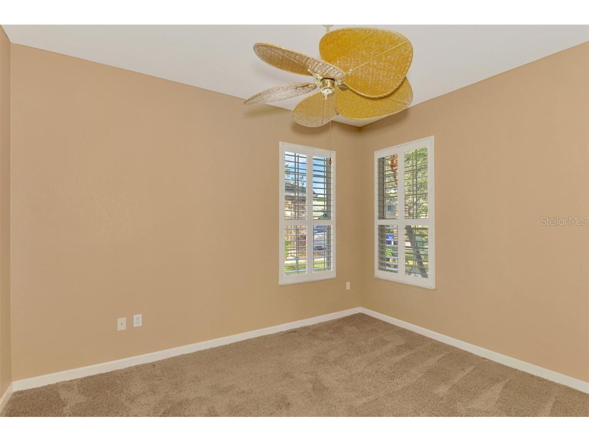 4914 Lakescene Place Sarasota FL 34243 A4636922 image31