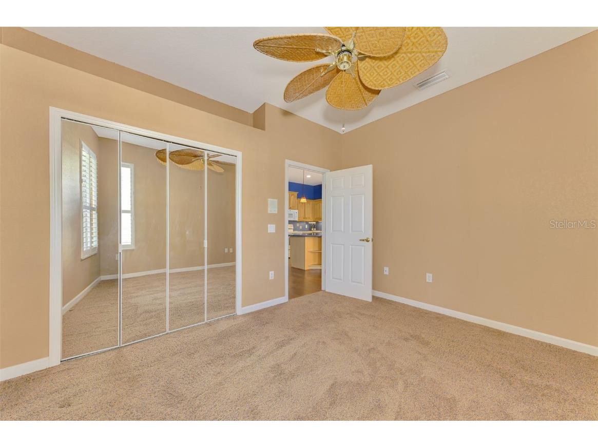 4914 Lakescene Place Sarasota FL 34243 A4636922 image32