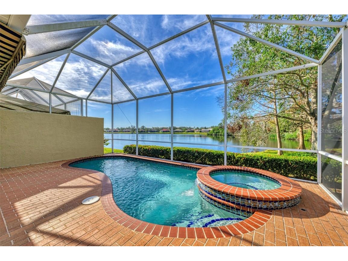 4914 Lakescene Place Sarasota FL 34243 A4636922 image38