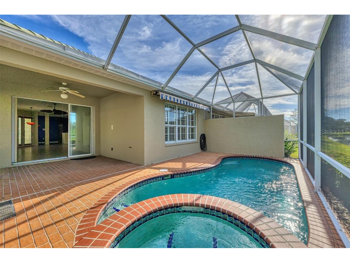 4914 Lakescene Place Sarasota FL 34243 A4636922 image40