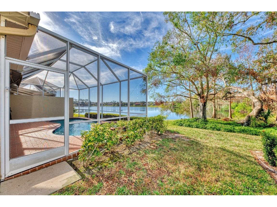 4914 Lakescene Place Sarasota FL 34243 A4636922 image42